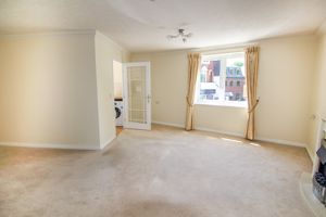 LIVING ROOM- click for photo gallery